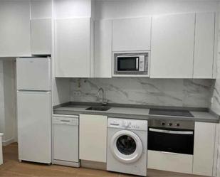 Cuina de Apartament de lloguer en El Astillero   amb Moblat