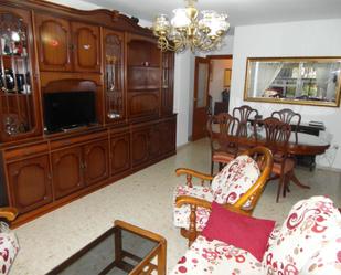 Sala d'estar de Pis de lloguer en  Granada Capital amb Calefacció, Terrassa i Moblat
