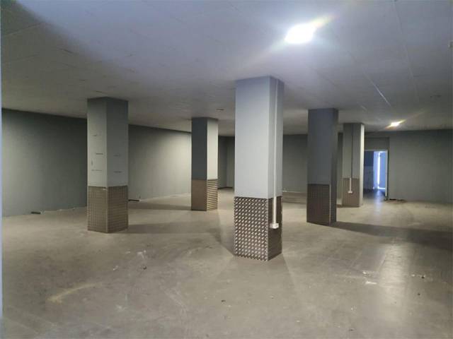 Local comercial en Alquiler en Carrer de la Nació, 50 en El Camp de l'Arpa del Clot