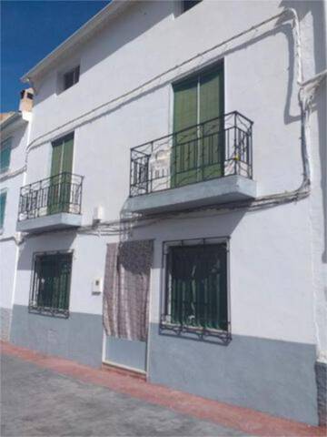 Casa-chalet en Venta en Cambil