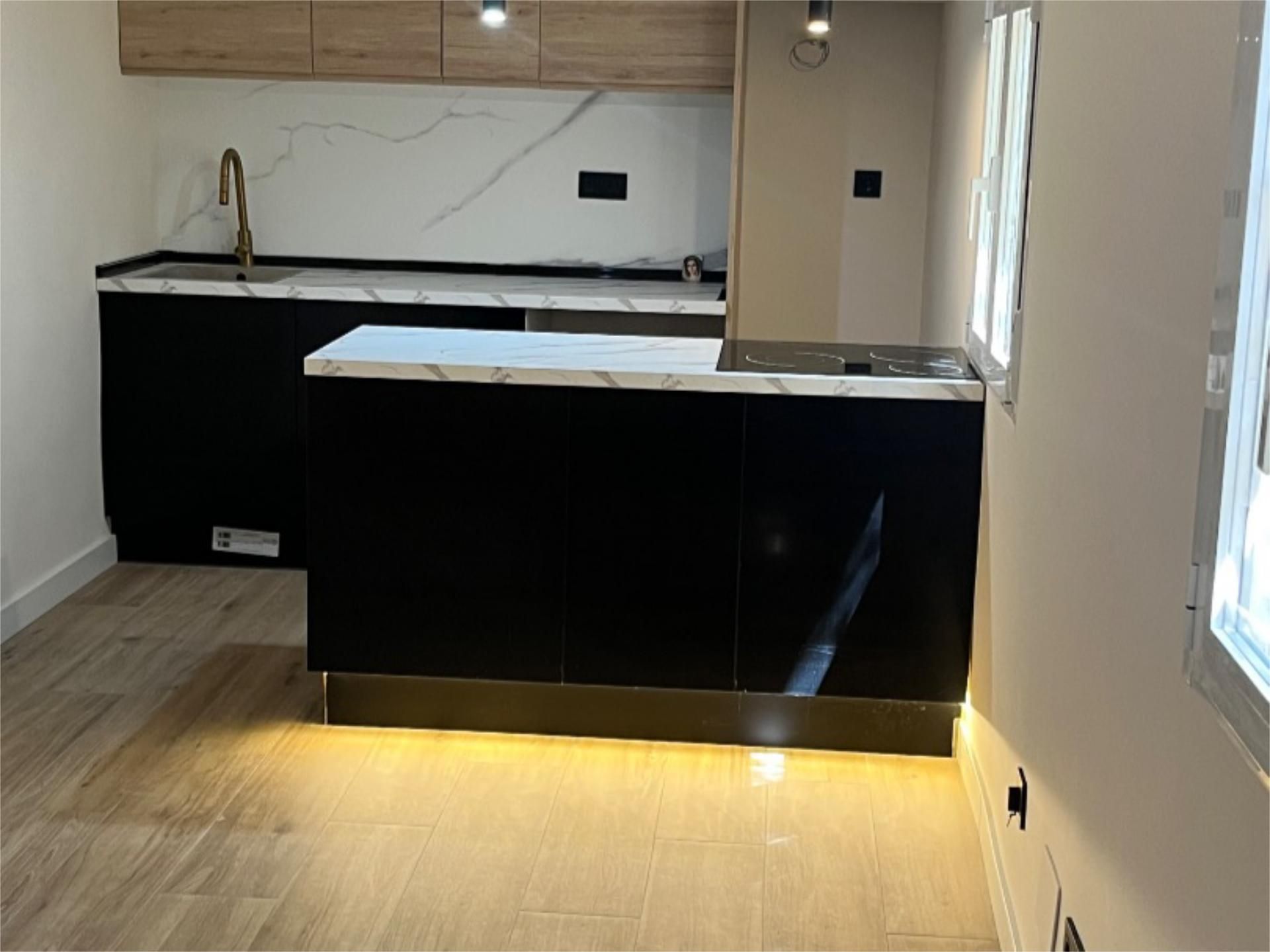 Cuina de Pis en venda en  Madrid Capital amb Aire condicionat