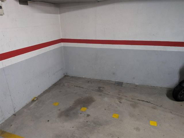 Garaje en Alquiler en Carrer l'Atlàntida, 19 en Pallejà