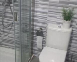 Bathroom of Flat to rent in Santiago de Compostela   with Terrace and Furnished