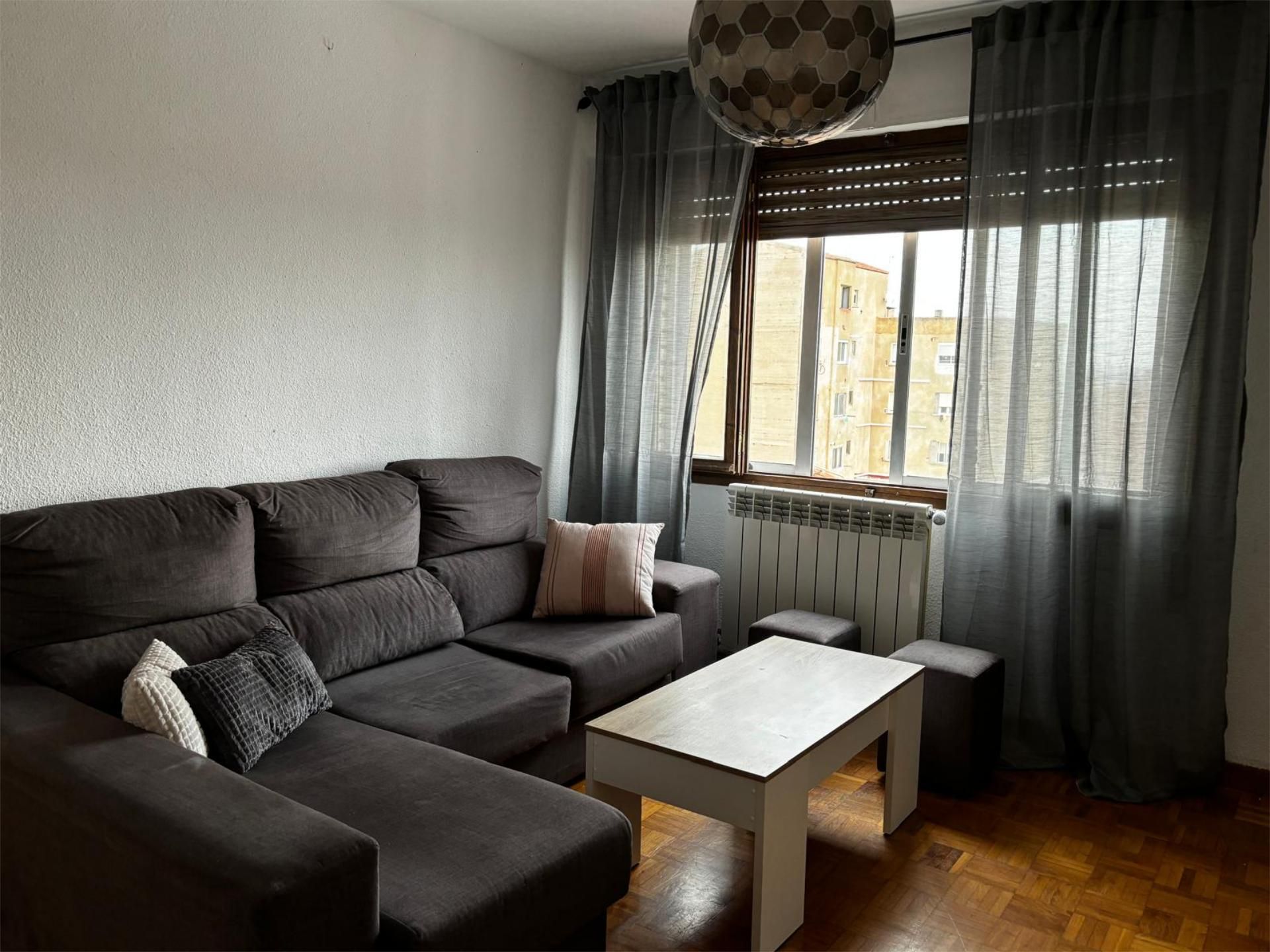 Living room of Flat to rent in  Albacete Capital  with Heating, Furnished and Balcony
