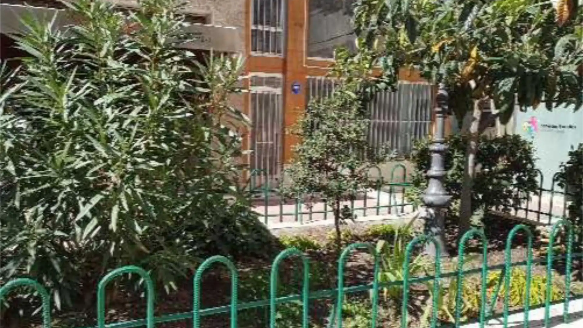 Vista exterior de Local de alquiler en Valladolid Capital con Parquet