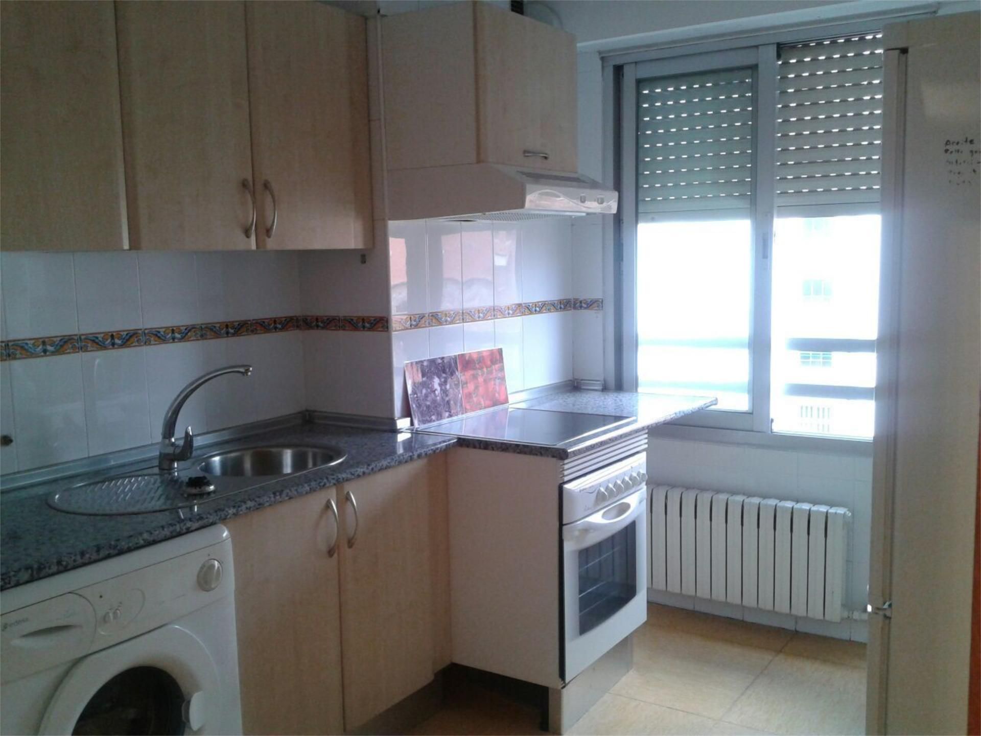 Kitchen of Apartment to rent in Valladolid Capital  with Heating, Parquet flooring and Storage room