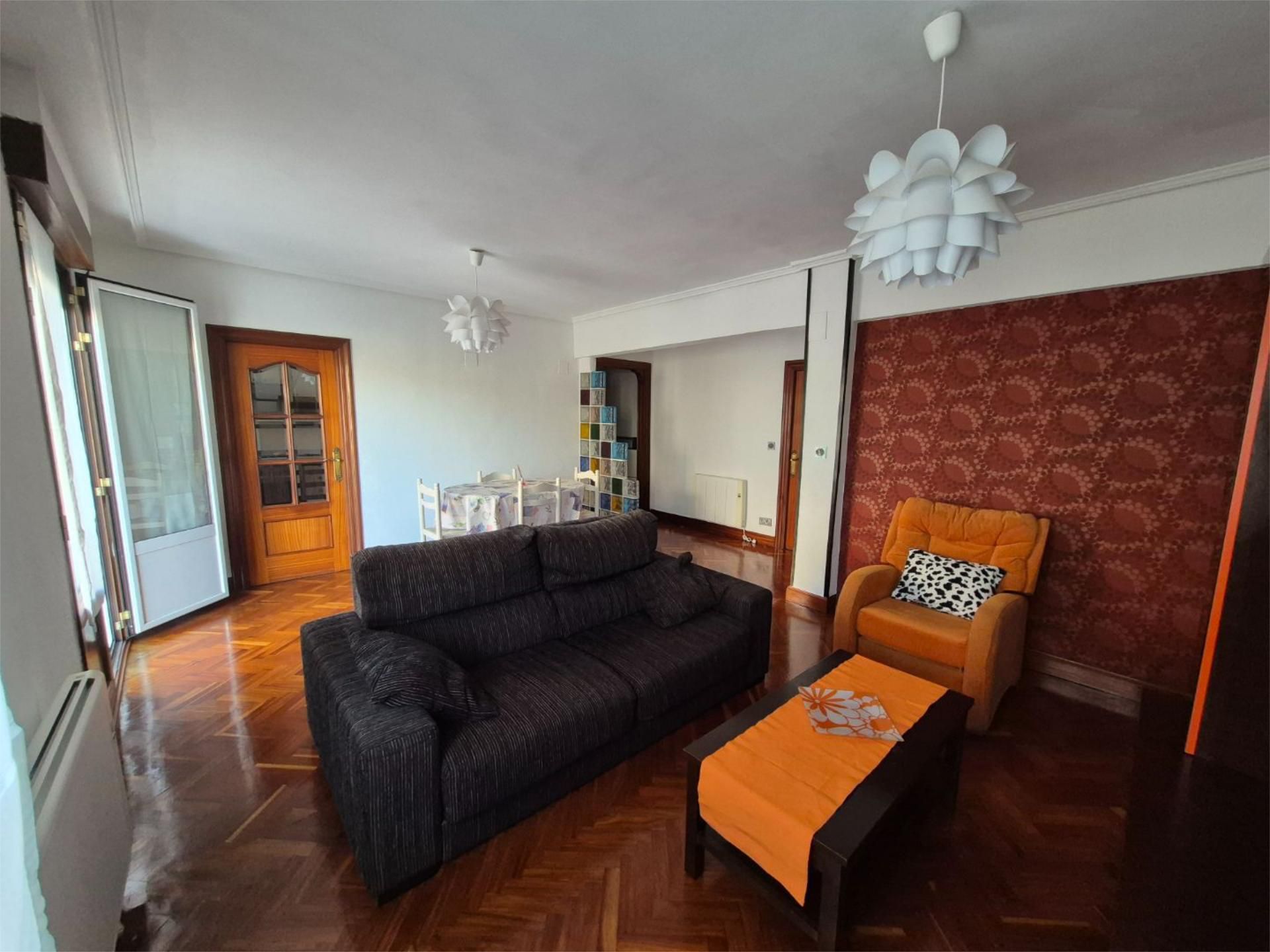 Living room of Flat for sale in Bilbao   with Balcony