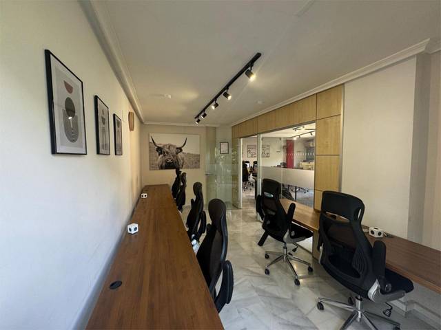 Oficina en Alquiler en Calle Puerto, 14 en La Malagueta - Monte Sancha
