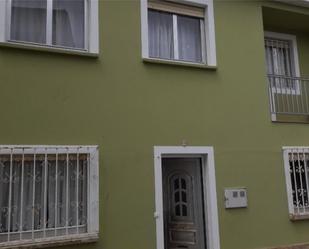 Vista exterior de Pis en venda en Ribadeo amb Calefacció, Terrassa i Traster