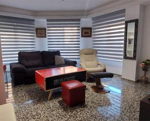 Flat to rent in Carrer del Maestrat, 26, Piscinas