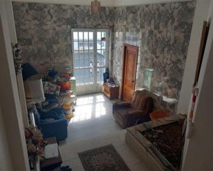 Sala d'estar de Casa o xalet en venda en Culleredo amb Calefacció, Jardí privat i Parquet