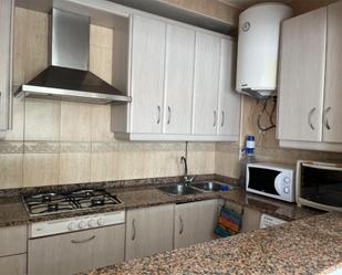 Cuina de Apartament de lloguer en San Javier amb Balcó