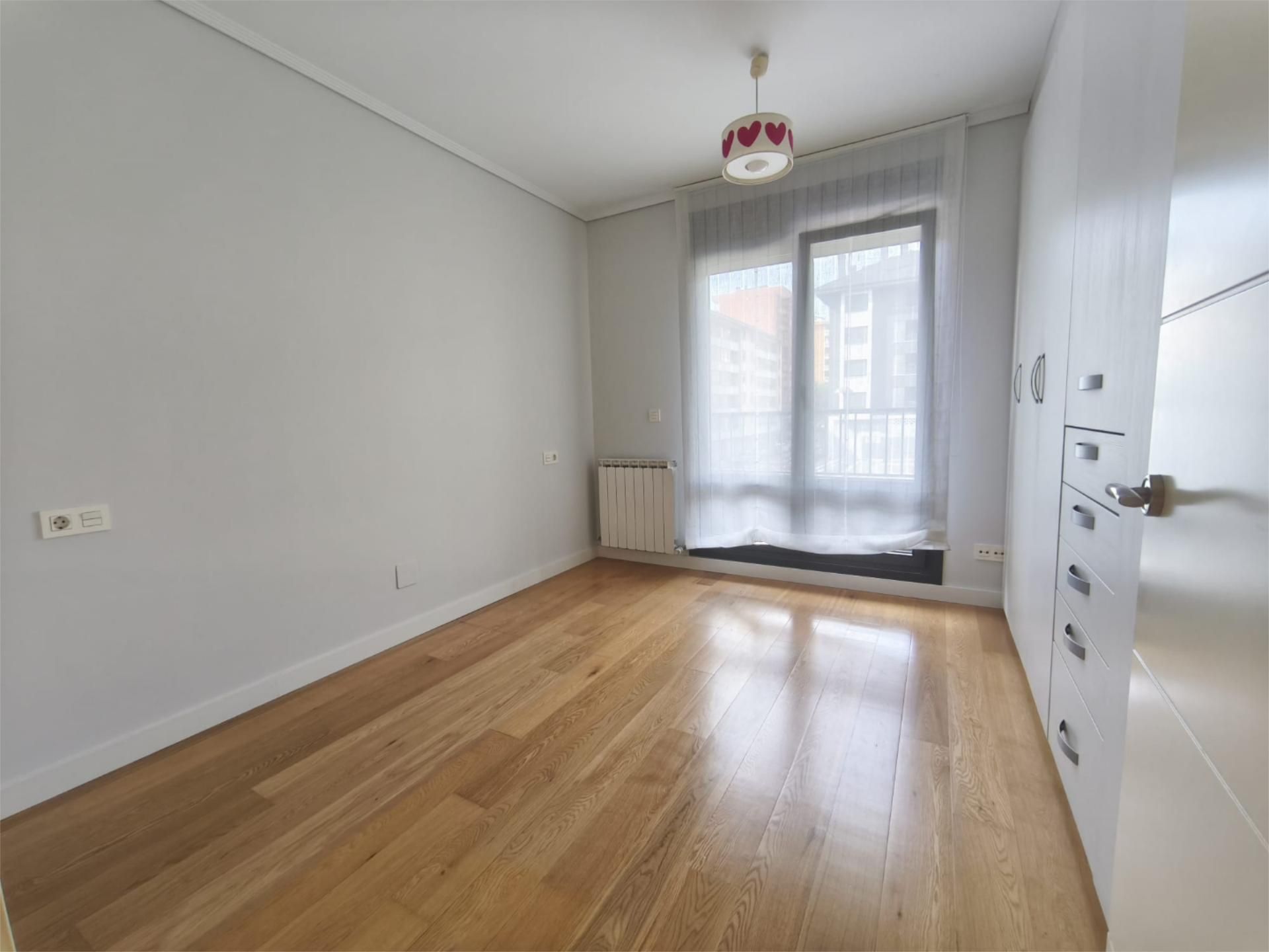 Bedroom of Flat for sale in Galdakao