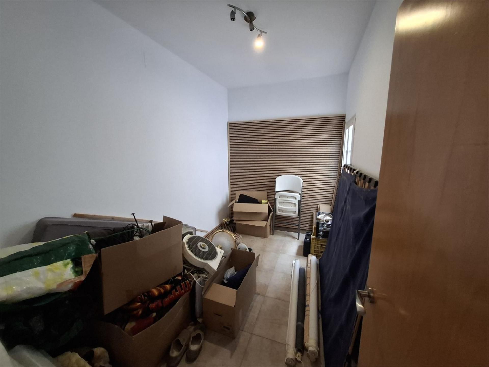 Flat to rent in Vilanova i la Geltrú  with Private garden