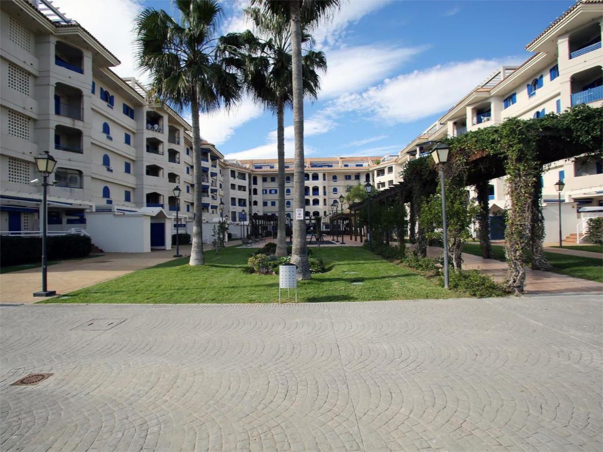 Exterior view of Flat to rent in Manilva  with Air Conditioner, Private garden and Terrace