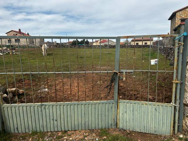 Terreno urbanizable en Venta en Calle Rubial, 3D en Cantalojas