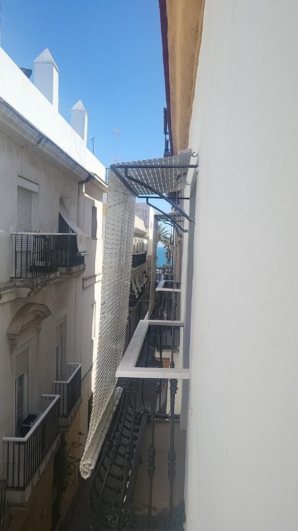 Pis de lloguer a Calle Botica, 25, El Pópulo - Santa María