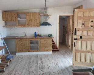 Cuina de Casa o xalet de lloguer en Villarejo de Salvanés amb Calefacció, Jardí privat i Terrassa