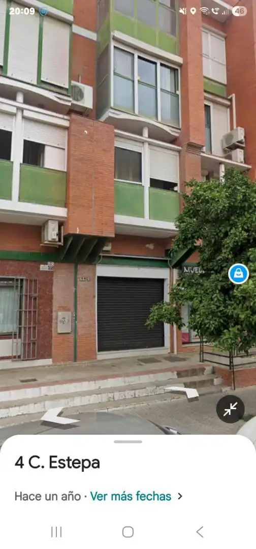 Vista exterior de Local de alquiler en Sevilla