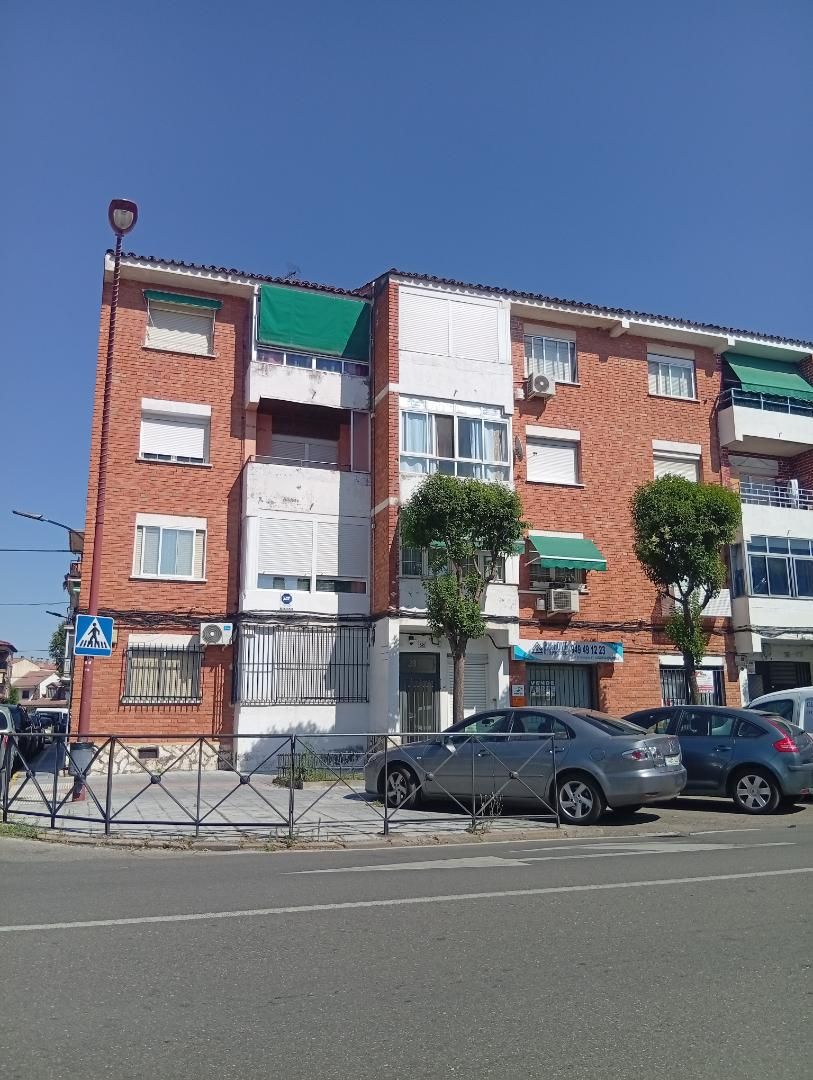 Exterior view of Flat for sale in Azuqueca de Henares  with Air Conditioner