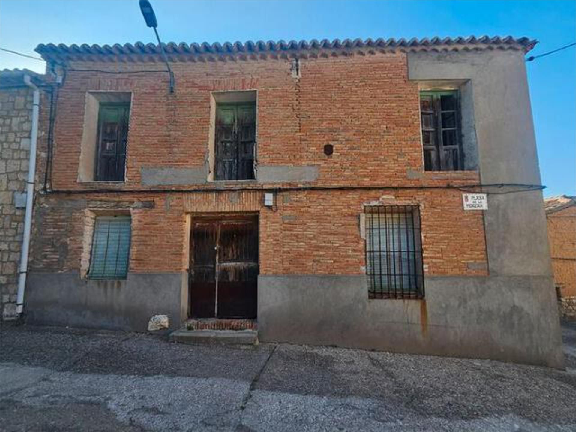 Exterior view of House or chalet for sale in Torija