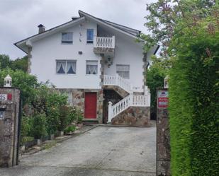 Vista exterior de Pis en venda en Begonte amb Terrassa i Balcó