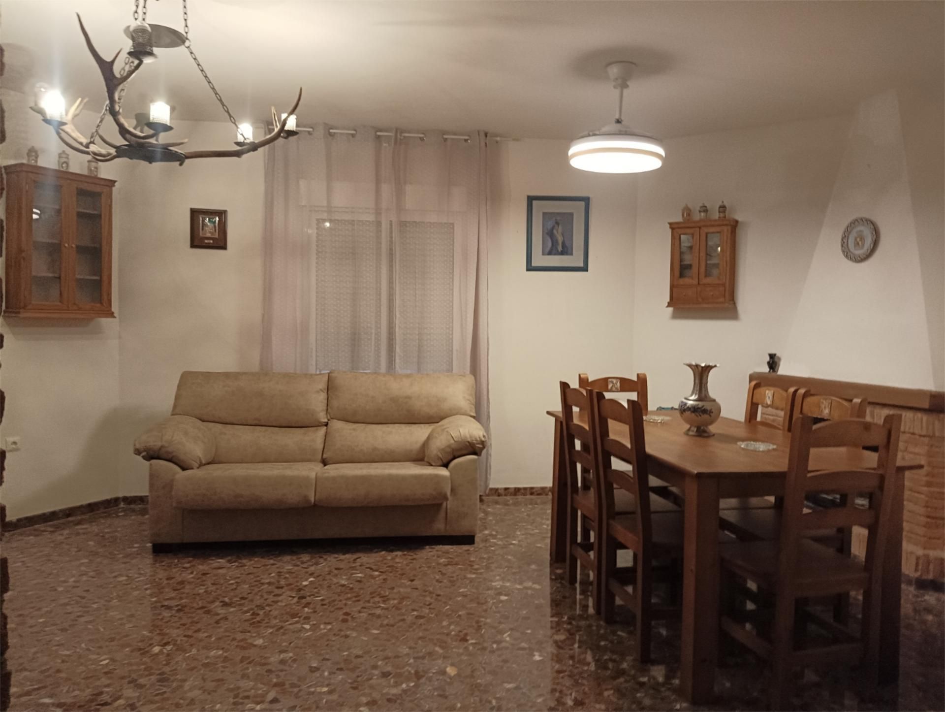 Living room of Attic to rent in Cazorla  with Terrace