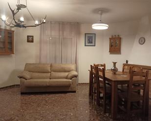 Wohnzimmer von Dachboden miete in Cazorla mit Terrasse