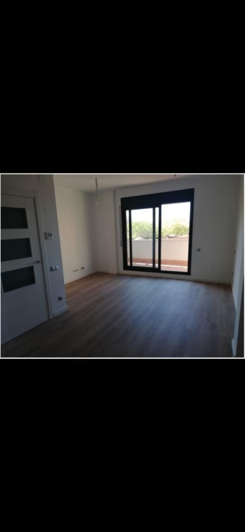 Bedroom of Flat to rent in Santa Coloma de Gramenet  with Private garden, Parquet flooring and Terrace