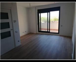 Bedroom of Flat to rent in Santa Coloma de Gramenet  with Private garden, Parquet flooring and Terrace