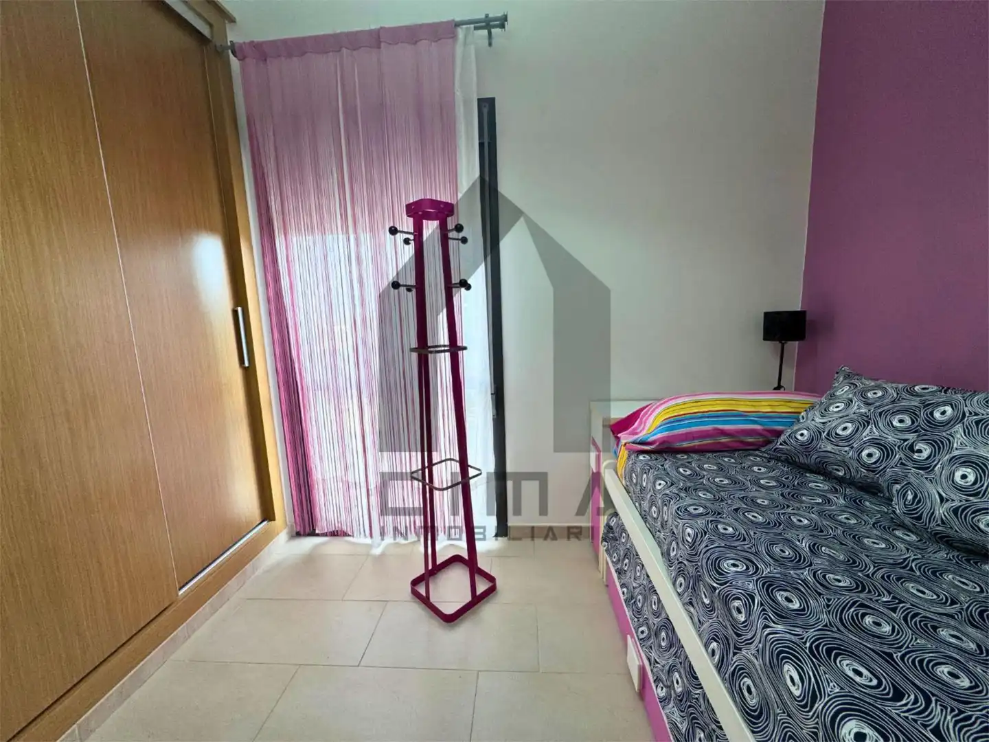 Casa adosada en venta en Calle Luis Daoiz, 1, El Rompido Habitación de Casa adosada en venta en El Rompido con Aire acondicionado, Calefacción y Jardín privado