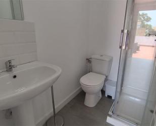 Bathroom of Attic to rent in La Línea de la Concepción  with Air Conditioner, Terrace and Furnished