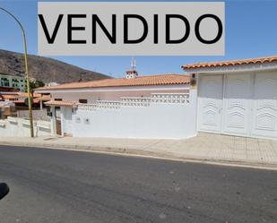 Vista exterior de Pis en venda en Candelaria amb Terrassa i Piscina