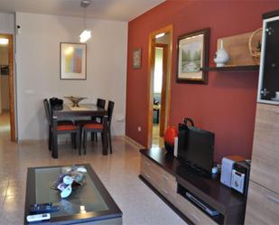Dormitori de Apartament de lloguer en Torredembarra amb Aire condicionat, Calefacció i Moblat