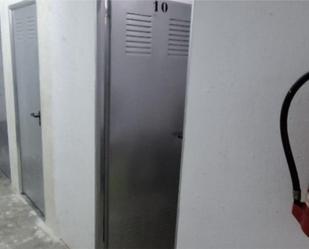 Bathroom of Box room to rent in Torrent