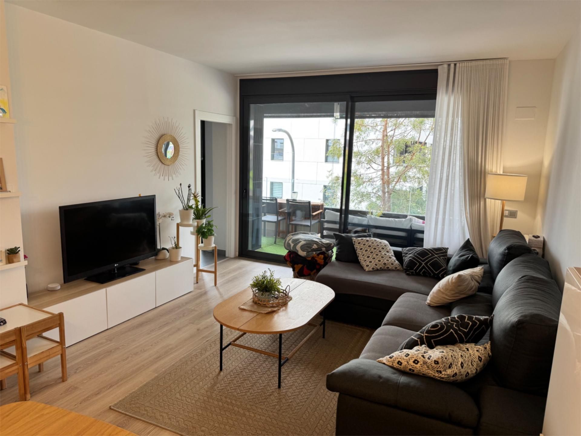 Living room of Flat for sale in Sant Just Desvern  with Air Conditioner, Terrace and Swimming Pool