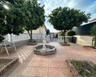 Terrassa de Casa adosada en venda en Alhendín amb Terrassa i Piscina
