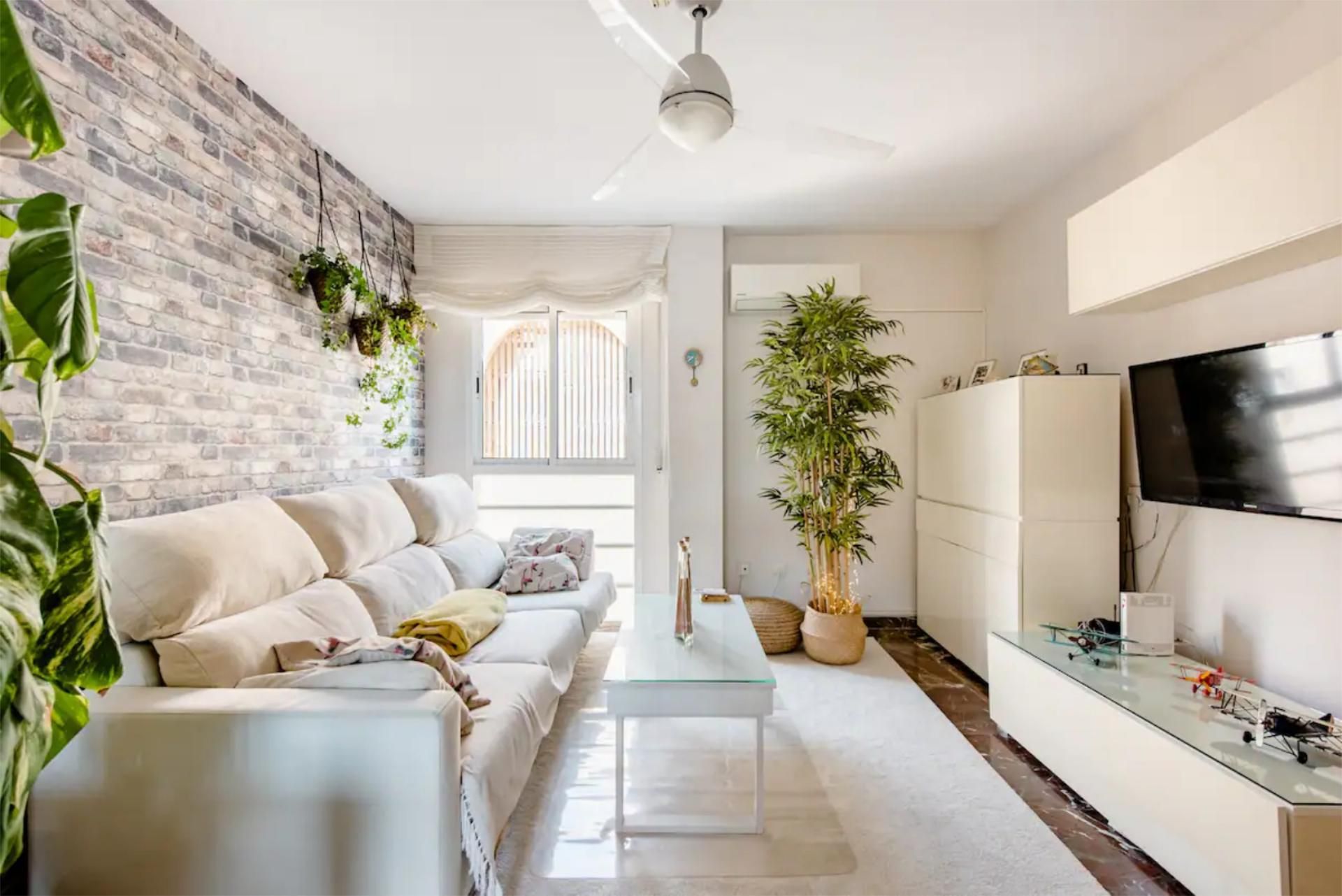 Living room of Flat to rent in Málaga Capital  with Air Conditioner, Heating and Terrace
