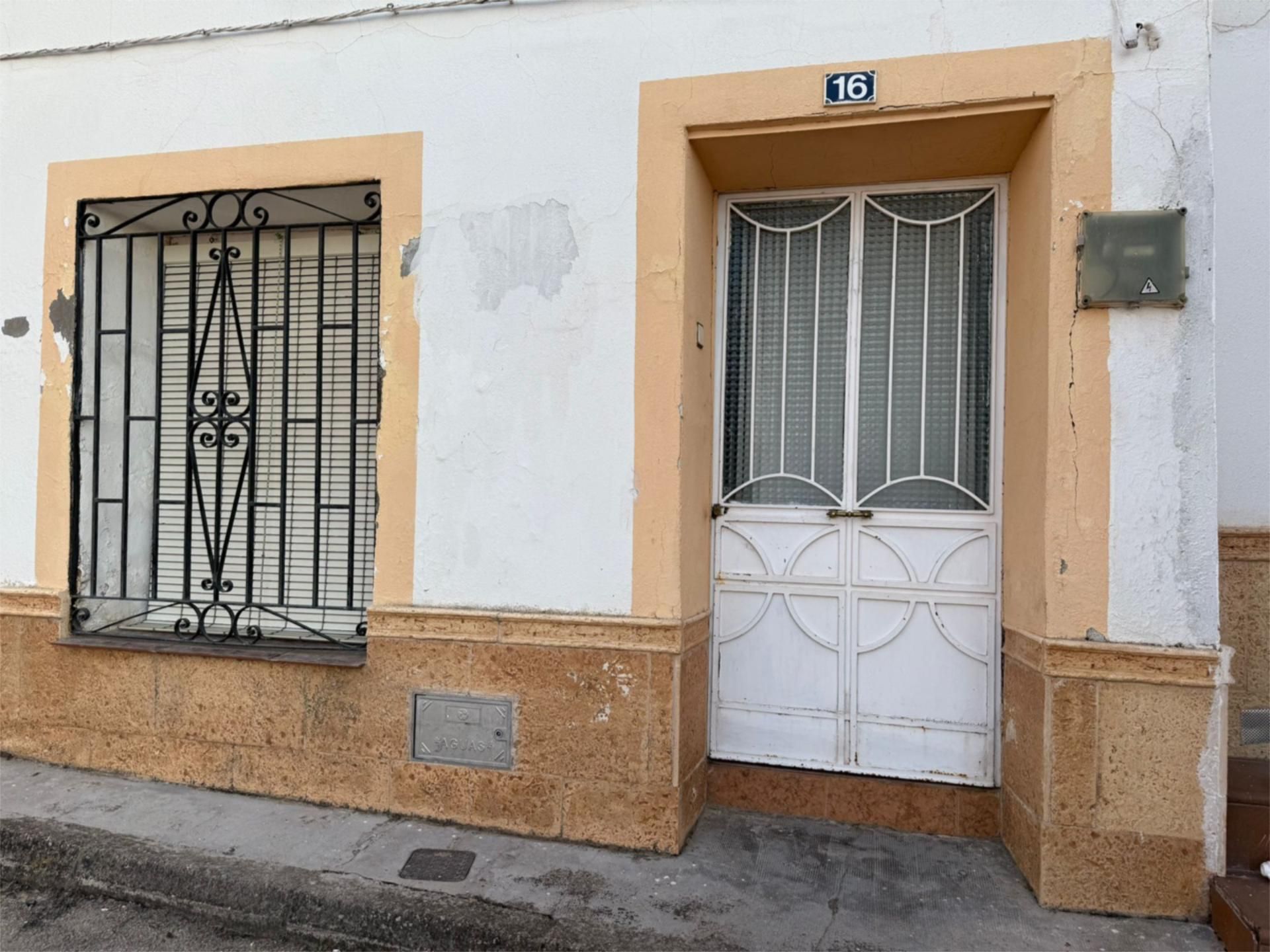 Vista exterior de Pis en venda en Villalba del Rey amb Moblat