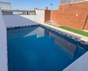 Piscina de Apartament de lloguer en Écija amb Aire condicionat, Calefacció i Terrassa