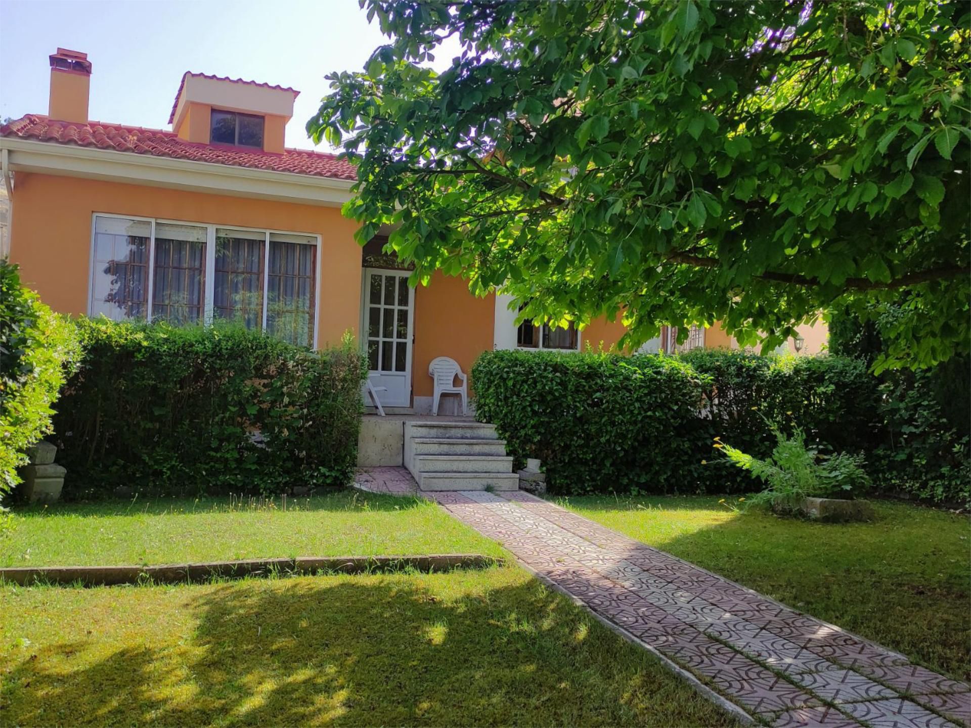 Jardí de Casa o xalet en venda en Dueñas amb Calefacció, Jardí privat i Parquet