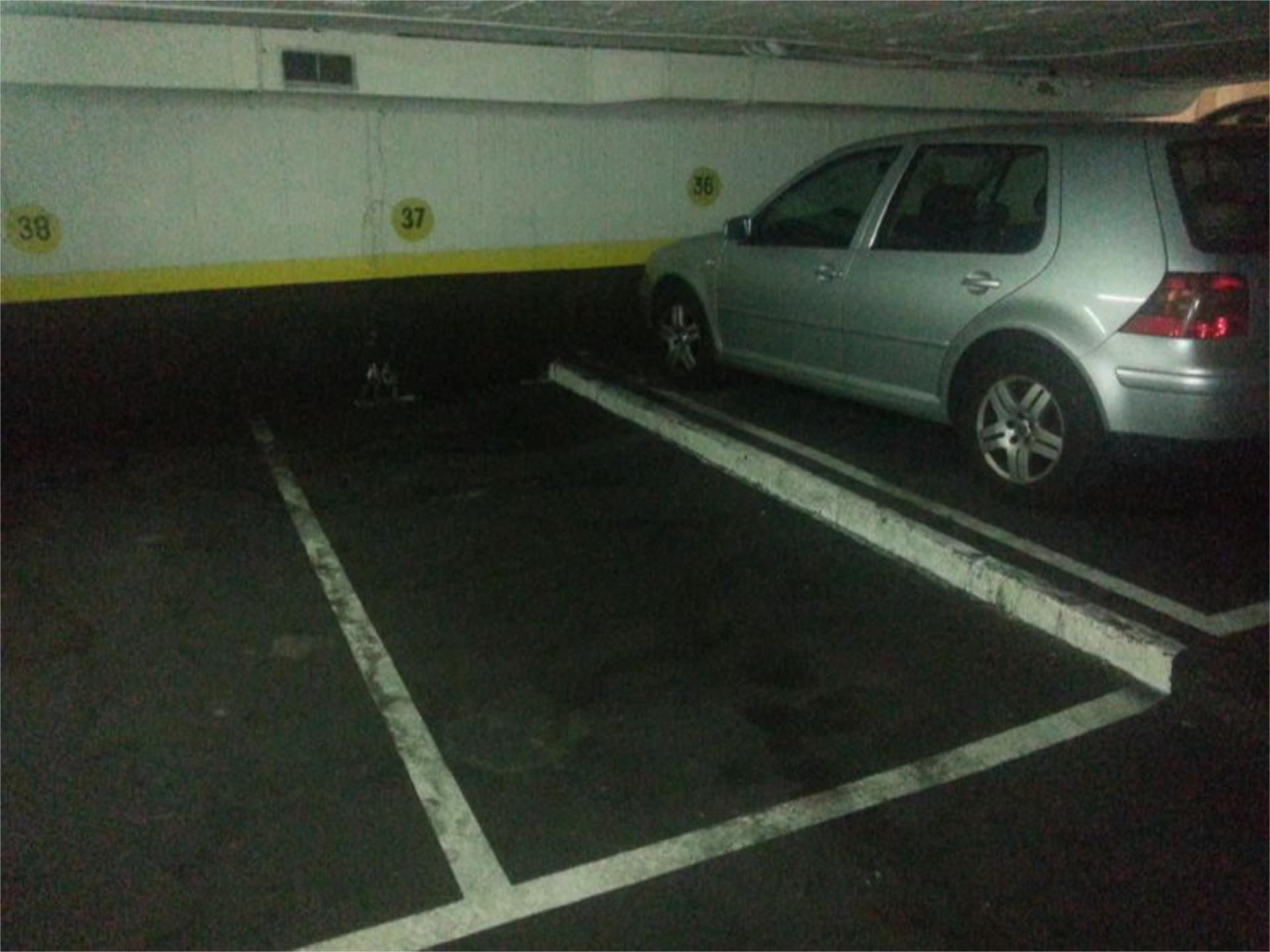 Parking of Garage to rent in  Madrid Capital