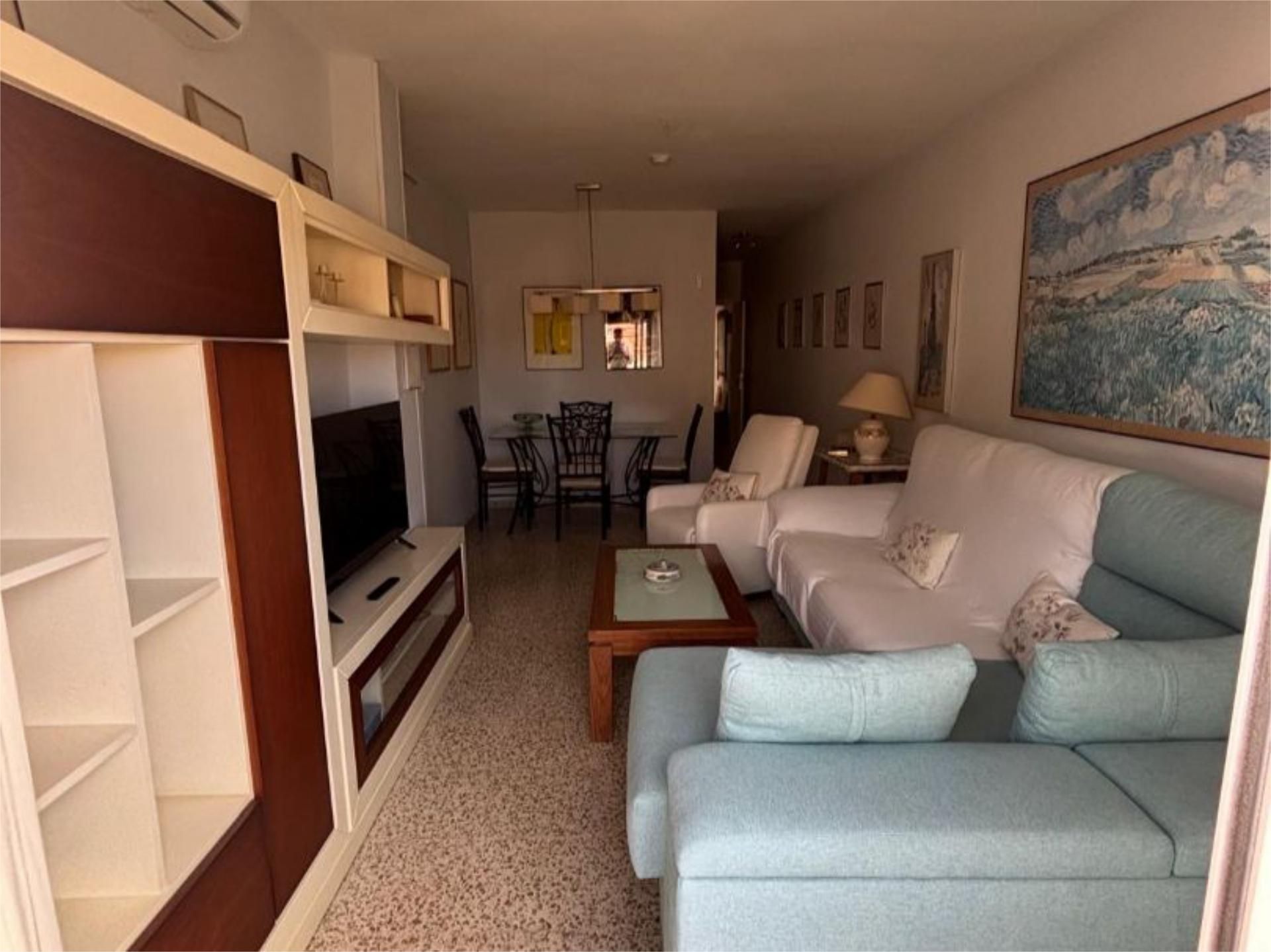 Sala d'estar de Pis de lloguer en Motril amb Aire condicionat, Parquet i Terrassa