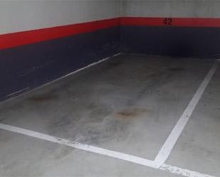 Parkplatz von Garage miete in Barañain