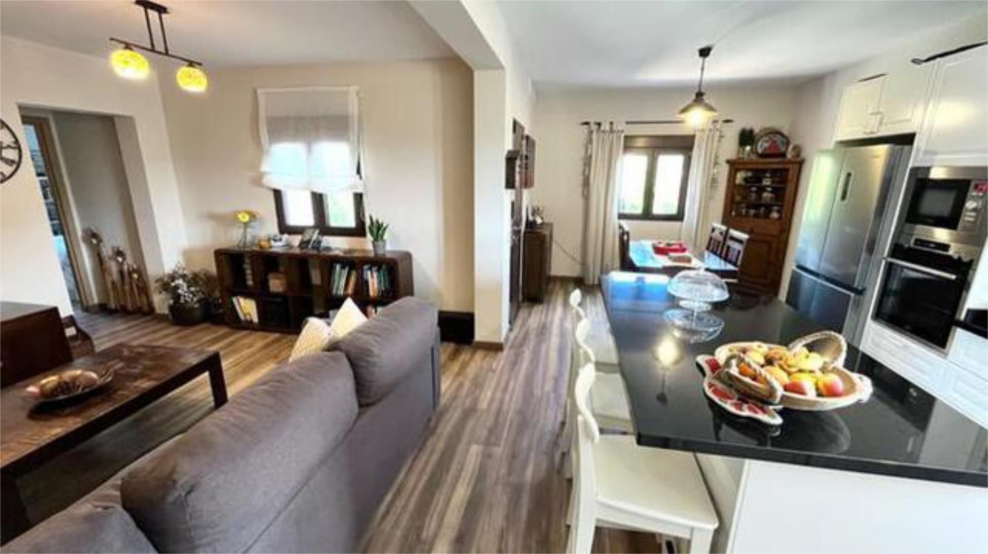 Sala d'estar de Apartament en venda en San Cristóbal de la Laguna amb Jardí privat