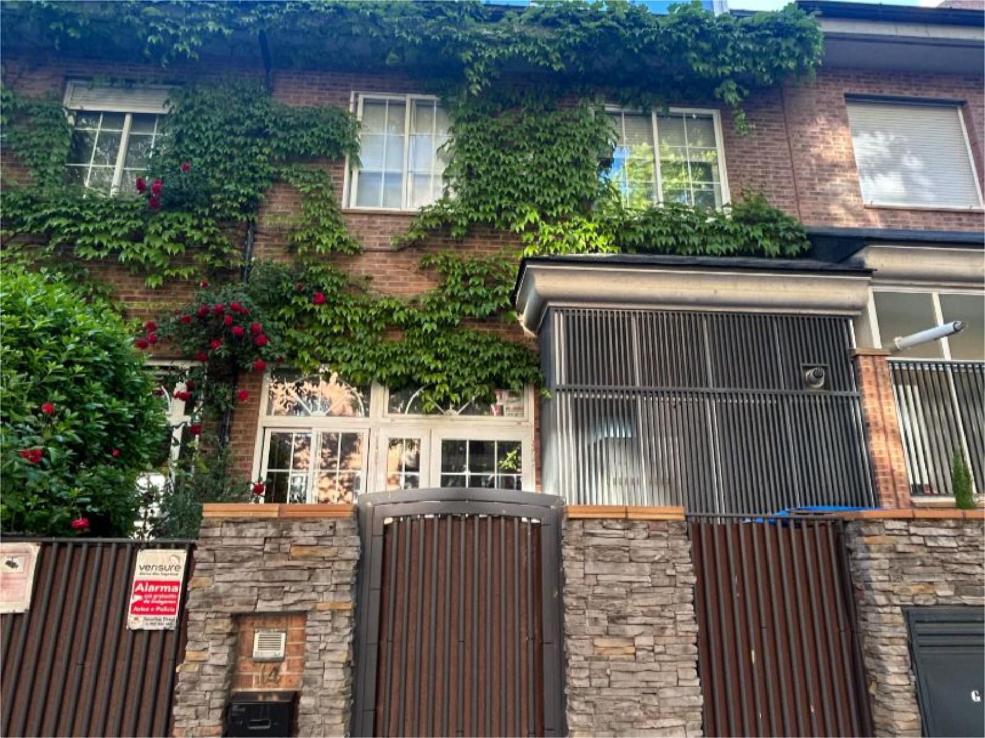 Vista exterior de Casa o xalet de lloguer en San Sebastián de los Reyes amb Aire condicionat, Calefacció i Terrassa