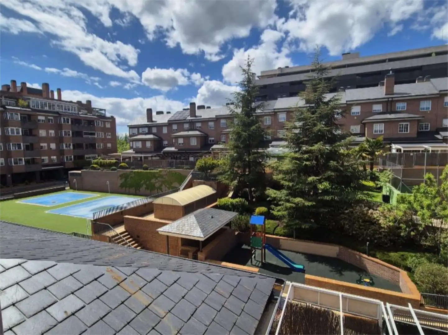 Casa o chalet de alquiler en Calle Isidoro de Sevilla, 14, Vega de la Moraleja Vista exterior de Casa o chalet de alquiler en San Sebastián de los Reyes con Aire acondicionado, Calefacción y Terraza