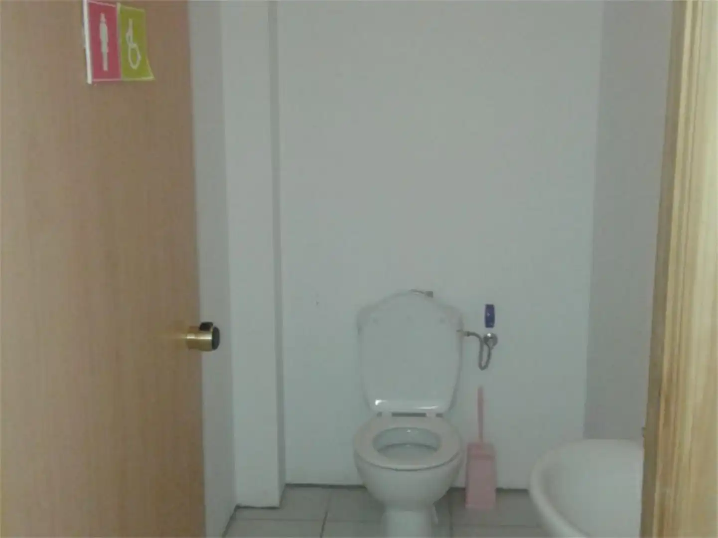 Baño de Local en venta en Málaga con Parquet