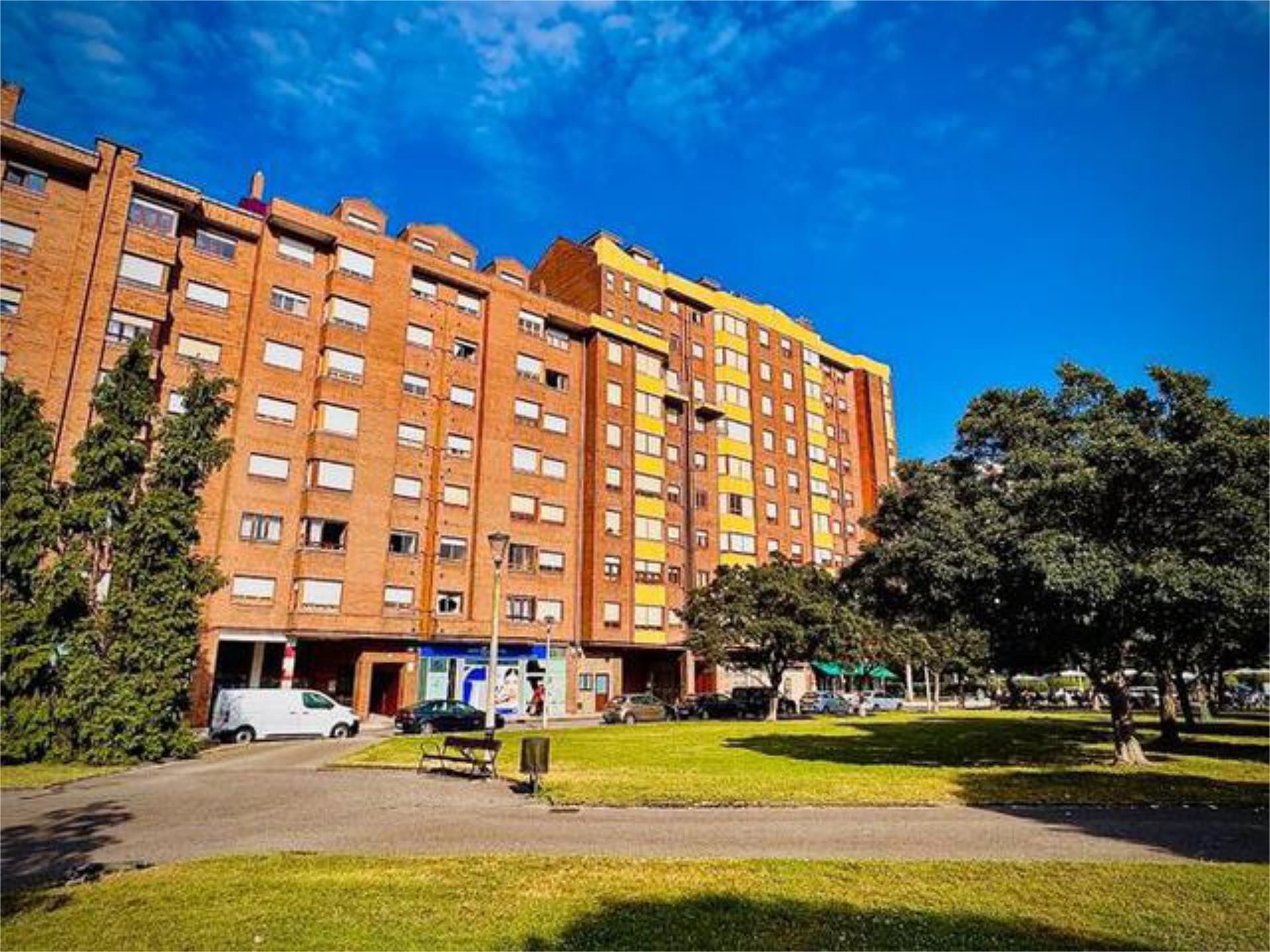 Exterior view of Flat for sale in Gijón   with Heating and Storage room