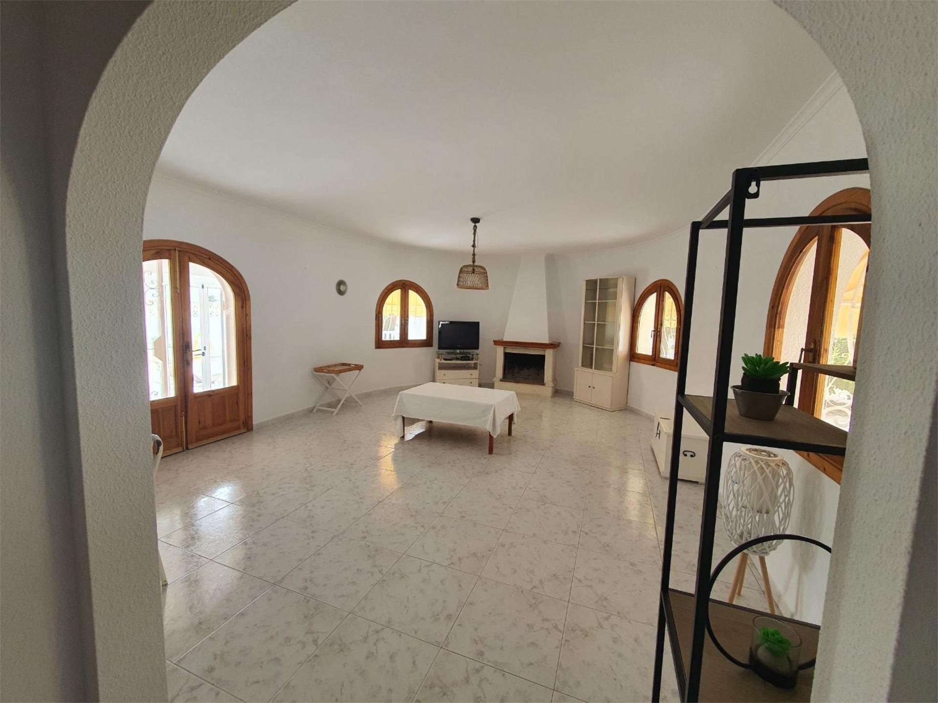 Flat for sale in Urbanización Carrió, 8, Carrió - La Merced - Los Pinos Living room of Flat for sale in Calpe / Calp with Air Conditioner, Terrace and Swimming Pool